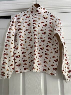 White Turtleneck Sweatshirt with leaves and acorn print